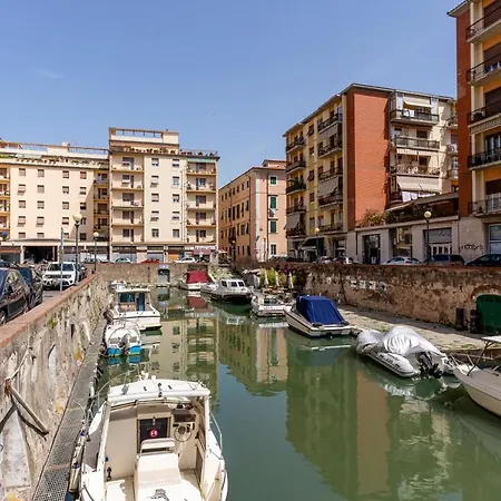 Apartment Livorno- Quartiere Venezia Lovely Apartment! *