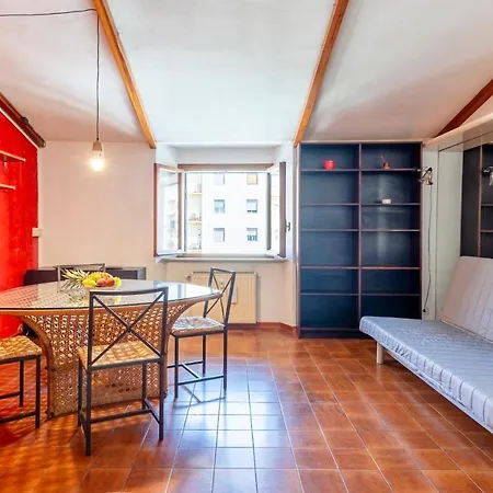 Apartment Livorno- Quartiere Venezia Lovely Apartment! Livorno