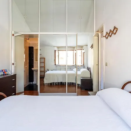 Apartment Livorno- Quartiere Venezia Lovely Apartment! *