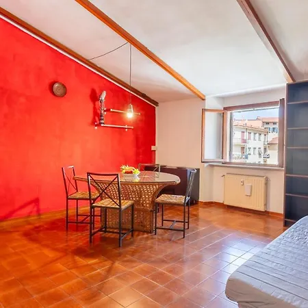 Livorno- Quartiere Venezia Lovely Apartment!